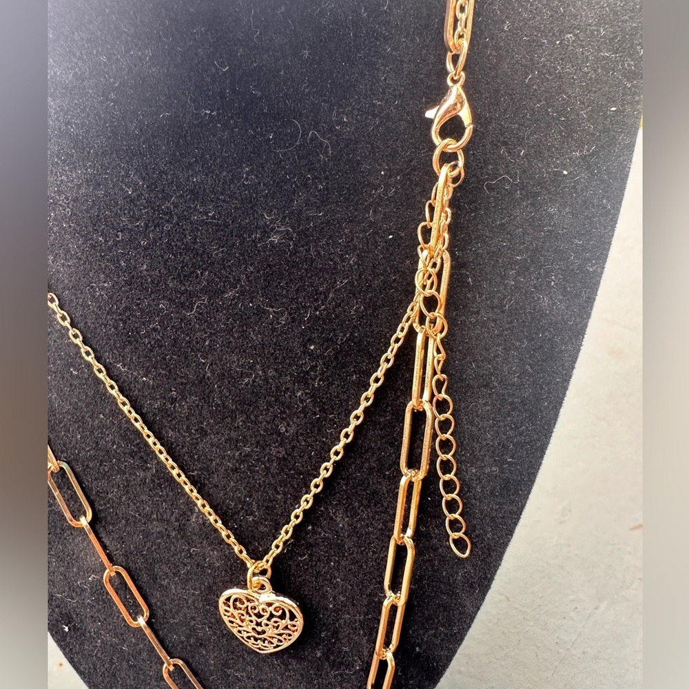 RSVP Gold Tone Layered Paperclip Chain Filigree Heart Pendant Necklace Set - Picture 5 of 5